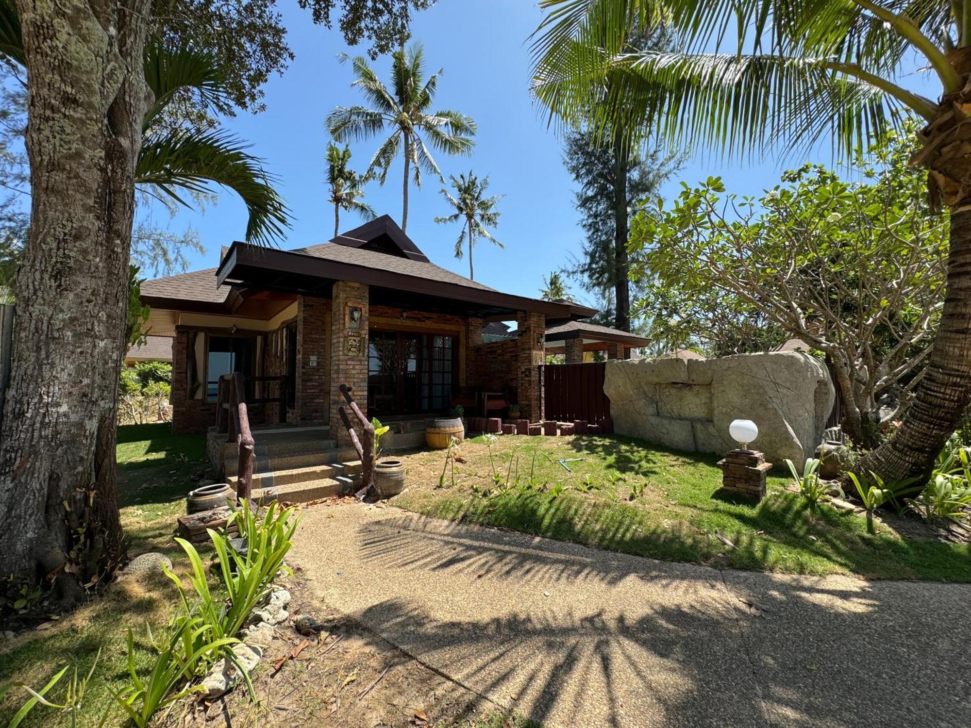 Beach Bungalow At Lanta Resort Ko Lanta Exterior foto